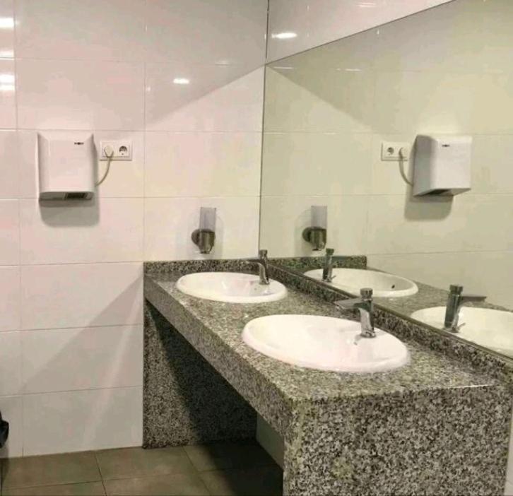 Voyager Otel Sant Adria de Besos Dış mekan fotoğraf