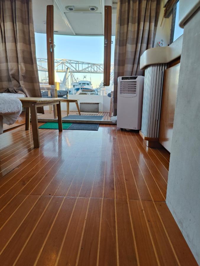 Voyager Otel Sant Adria de Besos Dış mekan fotoğraf
