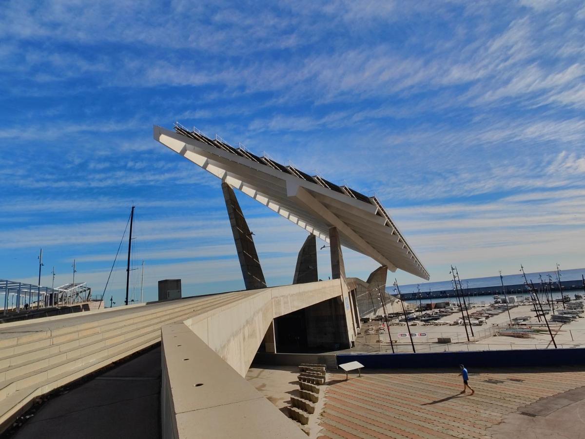 Voyager Otel Sant Adria de Besos Dış mekan fotoğraf