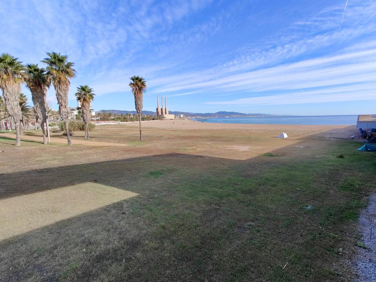 Voyager Otel Sant Adria de Besos Dış mekan fotoğraf